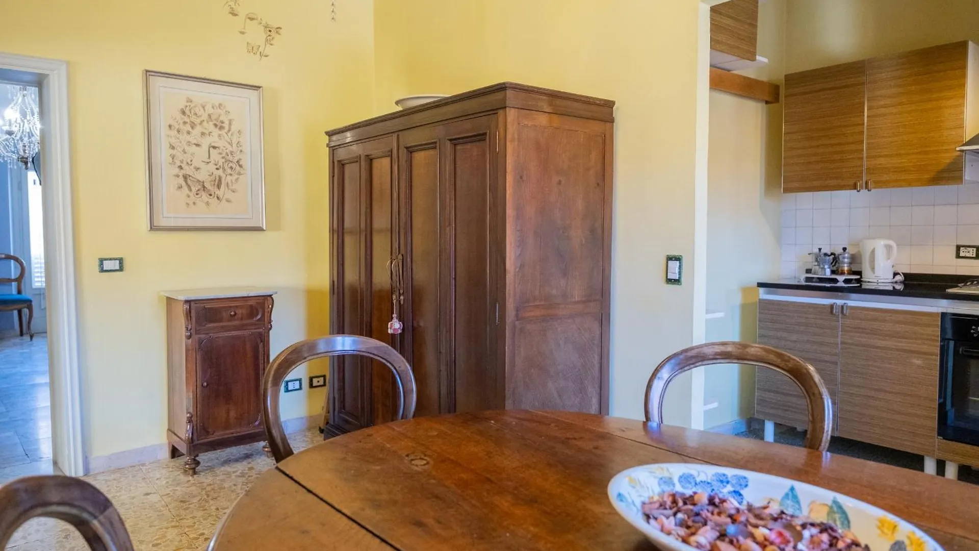 Casa Torre San Romano Lucca