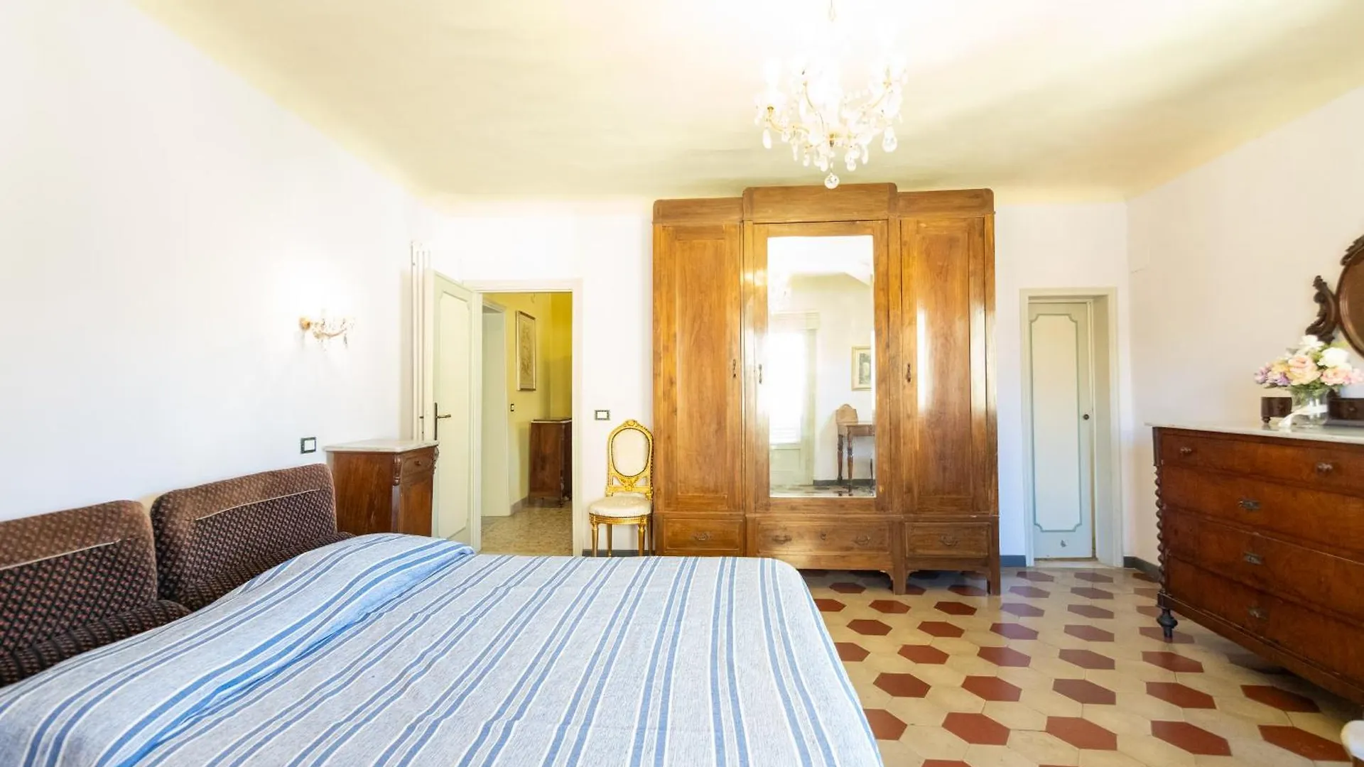 Casa Torre San Romano Lucca